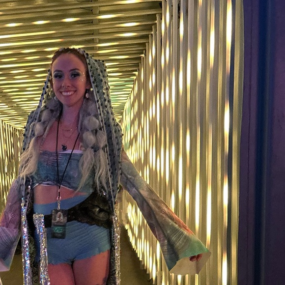 Meet your Posher, Molly - Picture 1 of 1